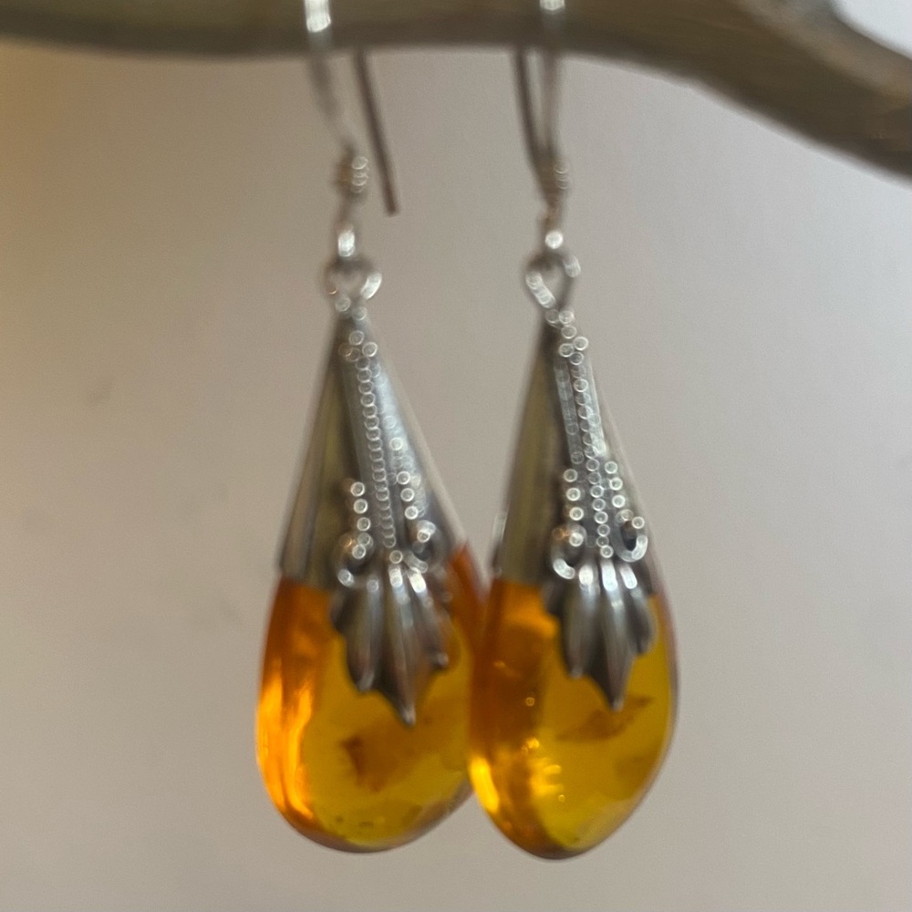 Elegant 925 Sterling Silver and Baltic Amber Drop Earrings
